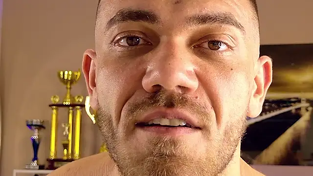 j0nmuscle (M young) - Last tipper 2 mins of toy control 🕹️