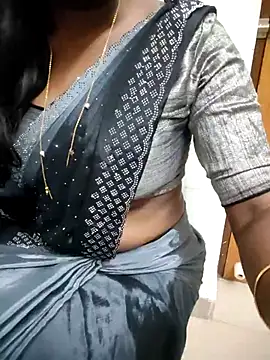 Webcam Model (Tamilmallu-duskygirl03)  is live.Free join now!