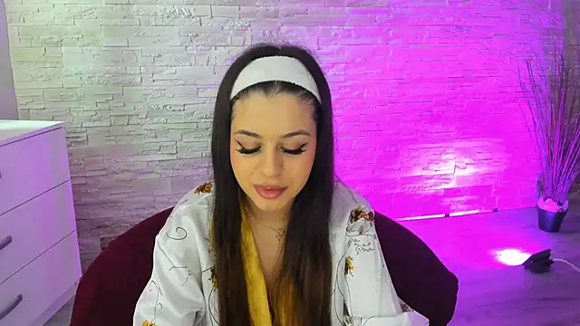 bellanoir_ - BellaNoir_'s free webcam