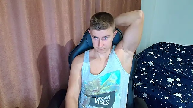 TodMusclePower9 webcam