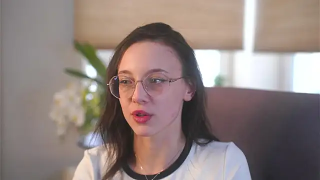 cecillekizior - CecilleKizior's free webcam