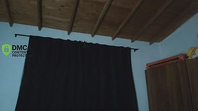 yungelitamor_ webcam