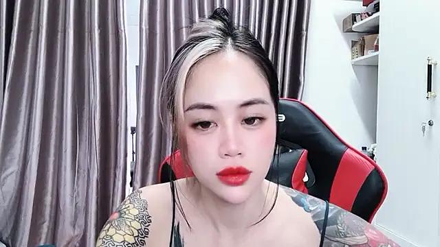 lookme8 - Lookme8's free webcam