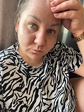 annacurvy - AnnaCurvy's free webcam