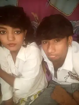 Freakingromance webcam