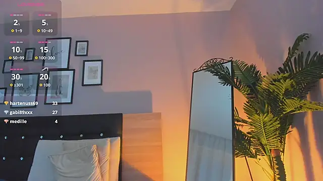 vicky_squirtz webcam