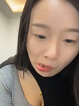 qrooo - Qrooo's free webcam