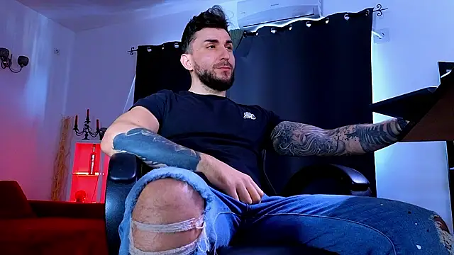 MightyAaron66 webcam