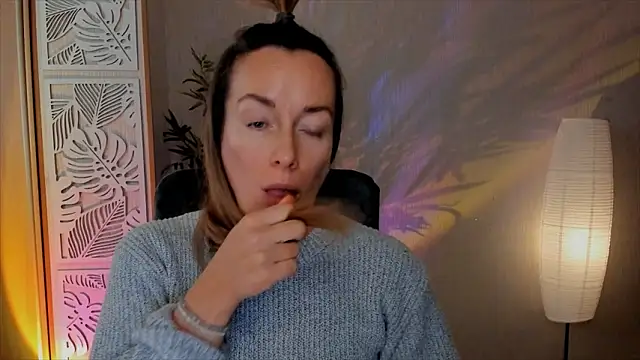 RebeccaMartinez webcam