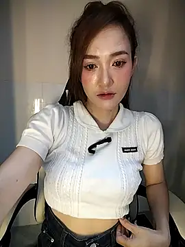 Quynhbabysexy from StripChat is Freechat