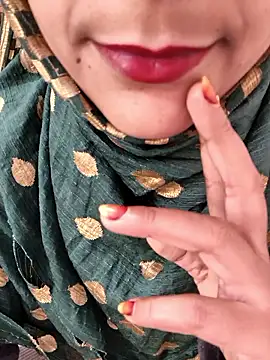 Indian-Aleena webcam