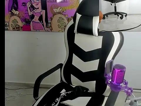 queen_findom1 webcam