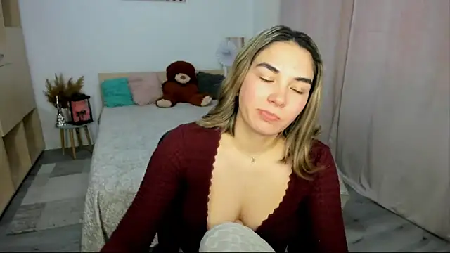 AlexaJuly webcam
