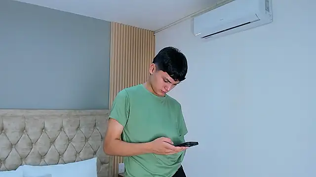 maxii18_ (M twink) - cum show