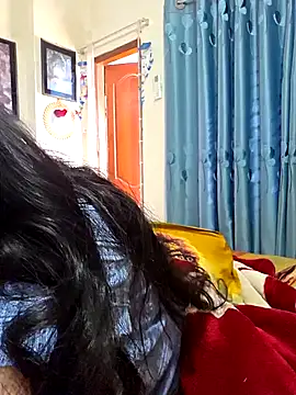 Webcam Model (Suvosri)  is live.Free join now!