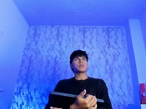 Valentino_Lane webcam