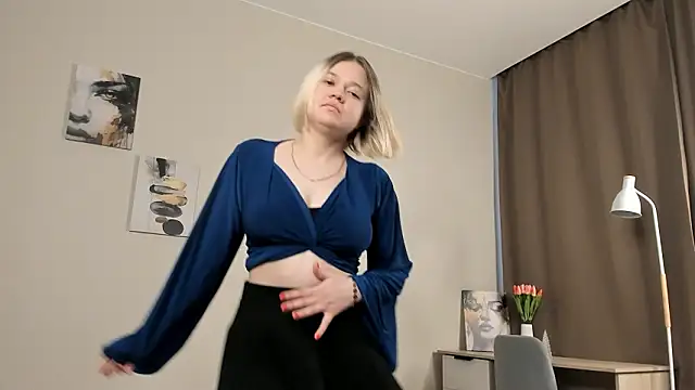 keenafigg - KeenaFigg's free webcam