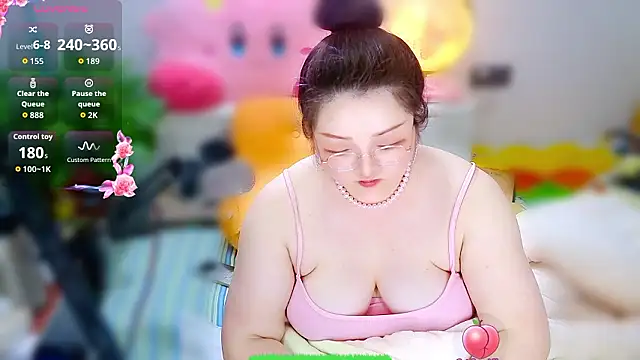 AngelwithEcup webcam