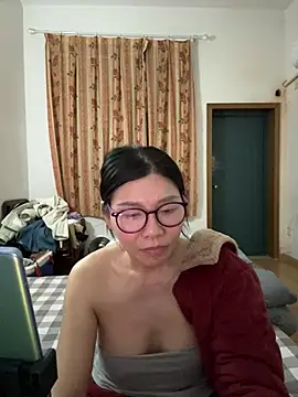 xiiuuff18 - Xiiuuff18's free webcam - UK Sex Cams