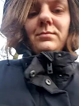 sweettinydiamond - Sweettinydiamond's free webcam - UK Sex Cams