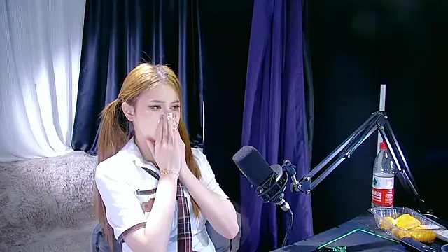 美女Yunny-888在线直播