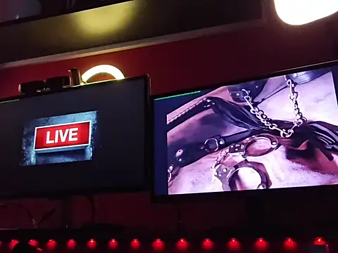 _MissJaneWarren_ webcam