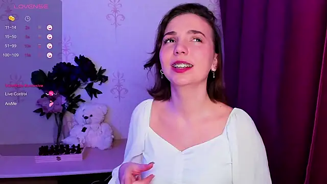 KindHazelHere_ webcam