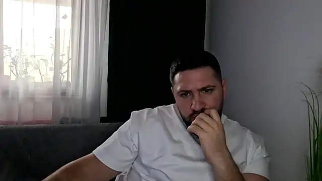 Gold_Alpha_Boy webcam