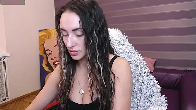 jenniferstone - JenniferStone's free webcam - UK Sex Cams