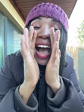 ShantelSexyYoungMilfie