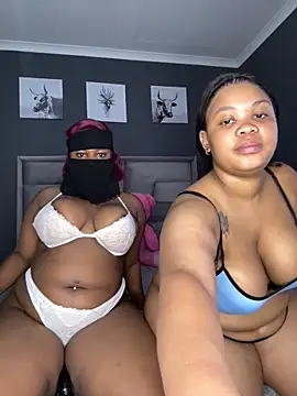 Ebony_Warlock_ - Live Squirt Cam