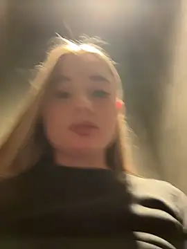 vinerasweet (F young) - 17 spanks on the ass