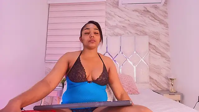 cataleya_ebony_ webcam