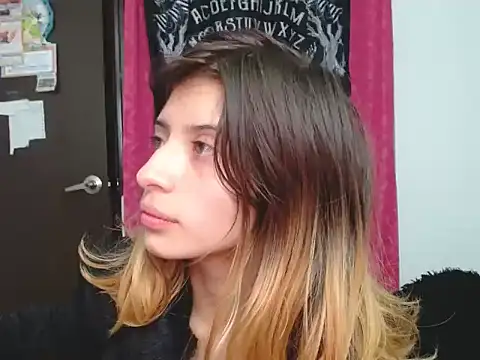 KratosAfroditacs webcam