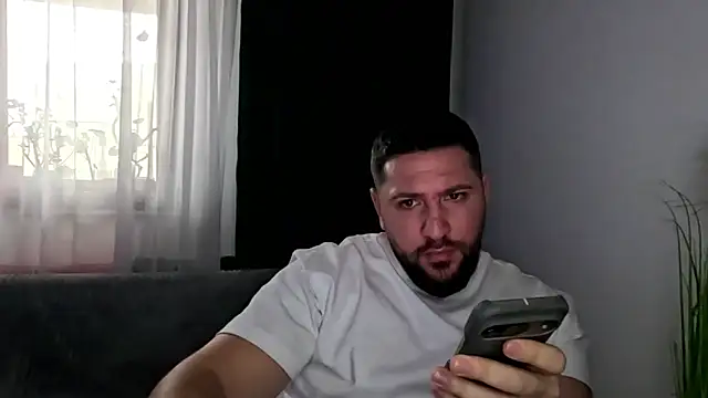 Gold_Alpha_Boy webcam