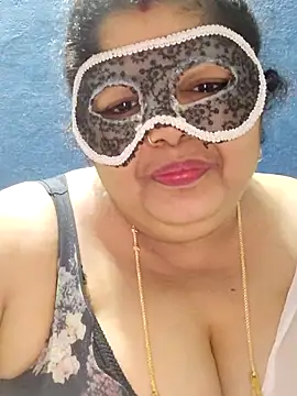 tamilthanushri webcam