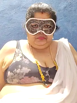 tamilthanushri webcam