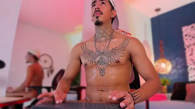 Donovan_Desmond webcam