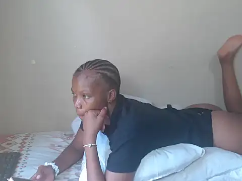 badgirlmona - BadGirlMona's free webcam