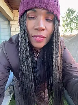 ShantelSexyYoungMilfie