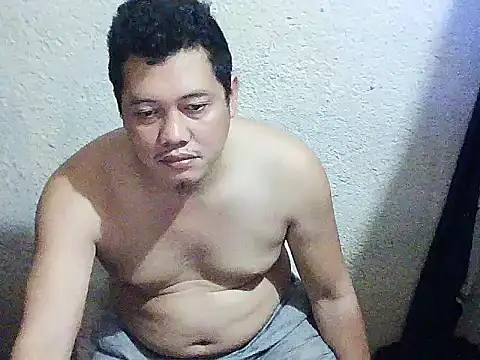 UrAsianGuy90 webcam