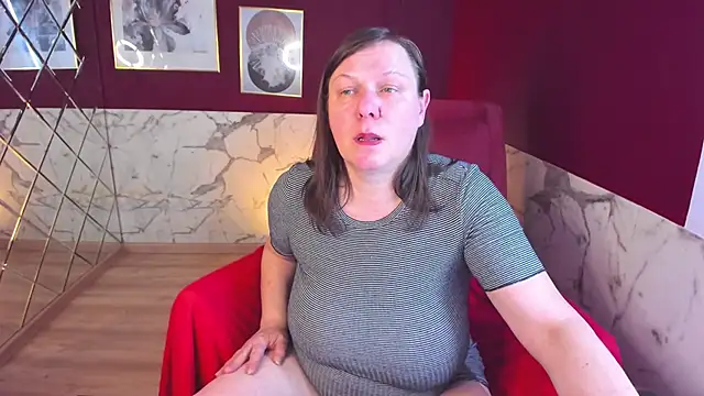 KellyPerfection webcam