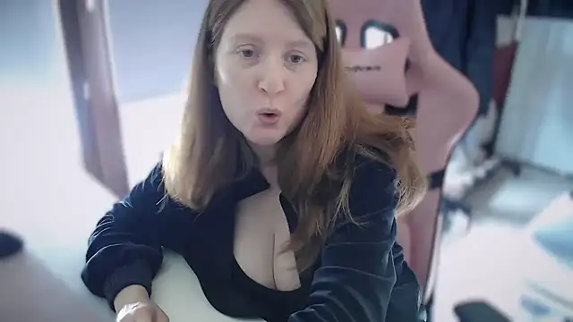 Exotic-Desire webcam