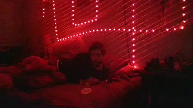 Redriddinghood8 webcam