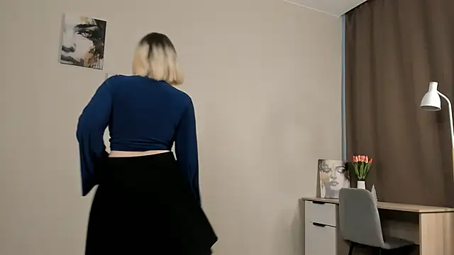 keenafigg - KeenaFigg's free webcam