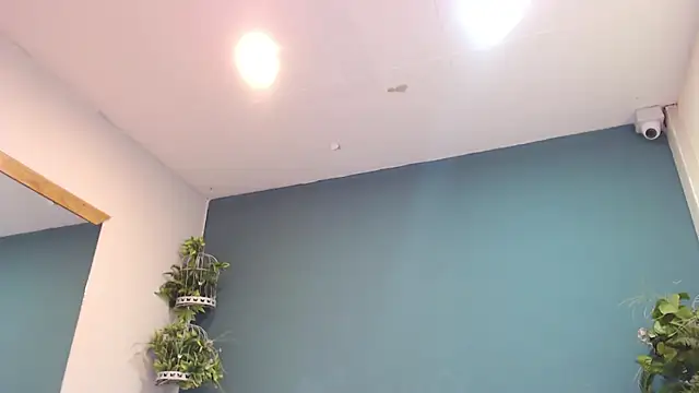 shariswillian - SharisWillian's free webcam