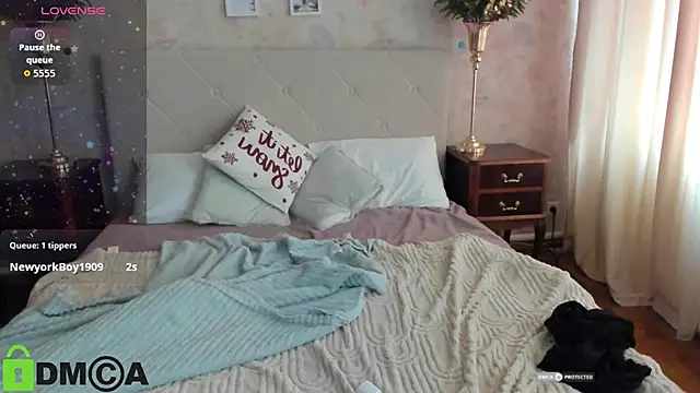 lily_viola - Lily_Viola's free webcam