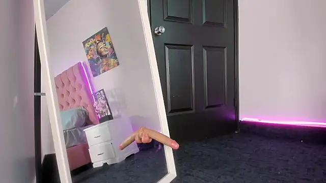 vanillaflo - VanillaFlo's free webcam