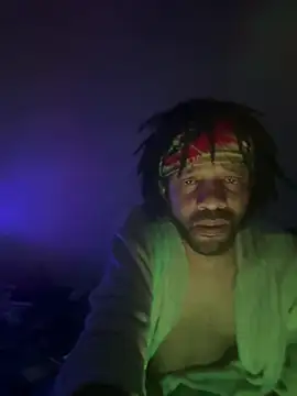 magic_man1085 webcam