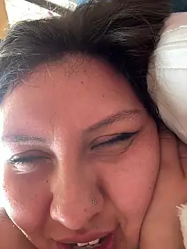 Larissa_Antonella webcam